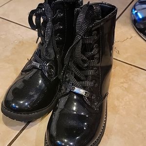 Tahari kids lace up boots